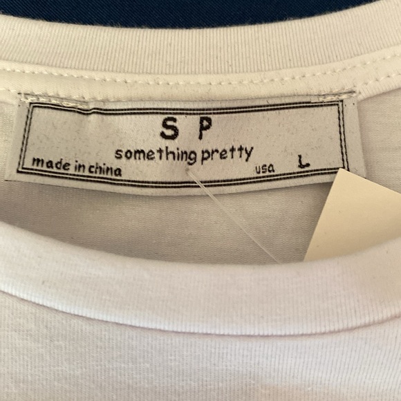 NWT white & Black Tee Top Satin Appliqué Icon Karl Lagerfeld Black Embellishment - Picture 5 of 16